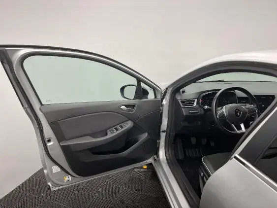 RENAULT CLIO V - voiture d'occasion - Photo 19