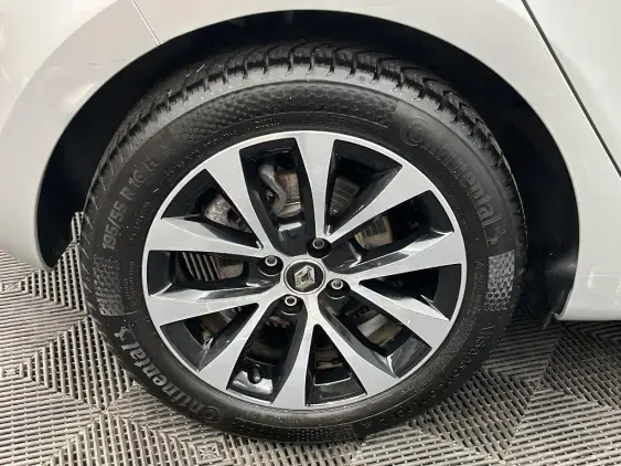 RENAULT CLIO V - voiture d'occasion - Photo 25