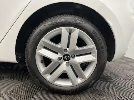 RENAULT CLIO V - voiture d'occasion - Photo 24