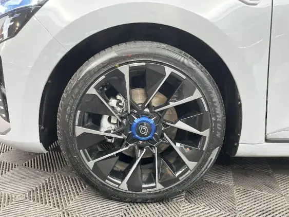 RENAULT CLIO V - voiture d'occasion - Photo 23