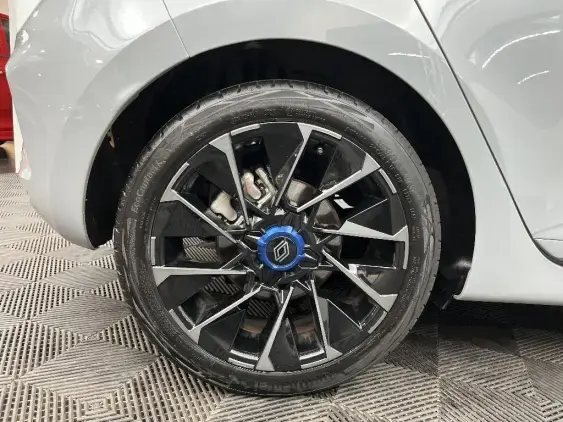 RENAULT CLIO V - voiture d'occasion - Photo 25