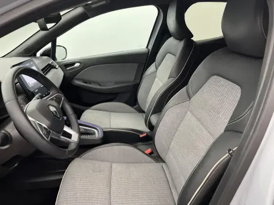 RENAULT CLIO V - voiture d'occasion - Photo 18