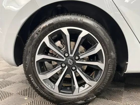 RENAULT CLIO V - voiture d'occasion - Photo 25