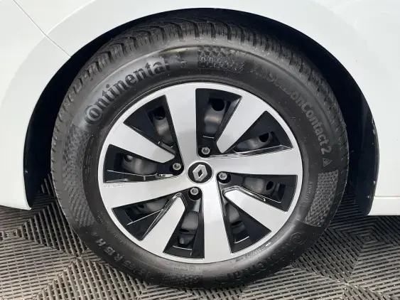 RENAULT CLIO V - voiture d'occasion - Photo 23