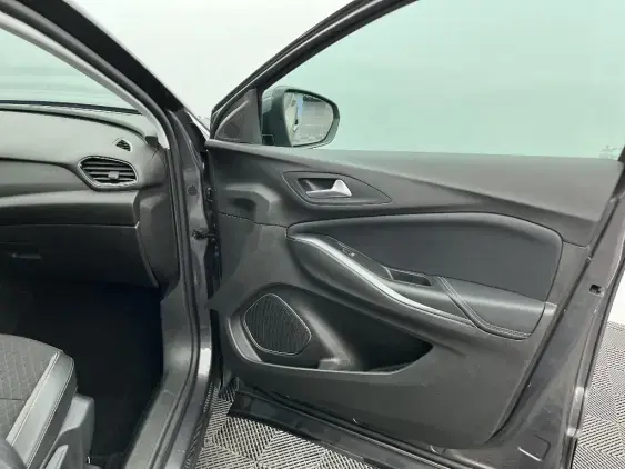 OPEL GRANDLAND X - voiture d'occasion - Photo 20