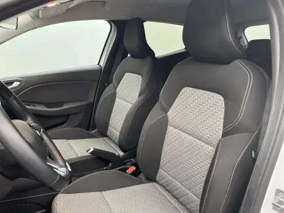 RENAULT CLIO V - voiture d'occasion - Photo 18