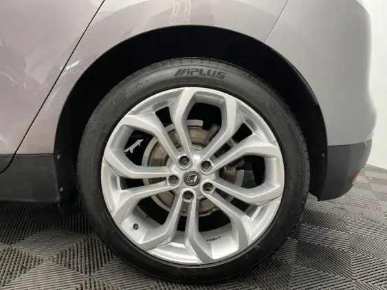 RENAULT SCENIC IV - voiture d'occasion - Photo 24