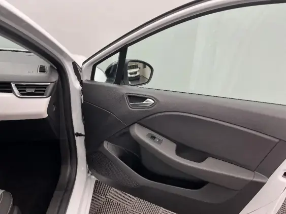 RENAULT CLIO V - voiture d'occasion - Photo 20