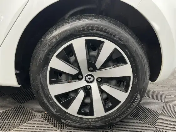 RENAULT CLIO V - voiture d'occasion - Photo 24