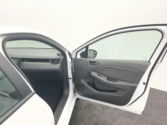 RENAULT CLIO V - voiture d'occasion - Photo 20