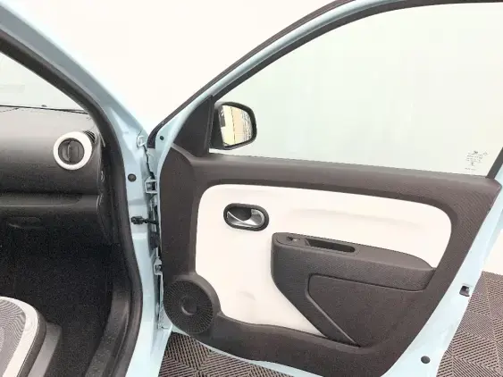 RENAULT TWINGO ELECTRIQUE III - voiture d'occasion - Photo 20