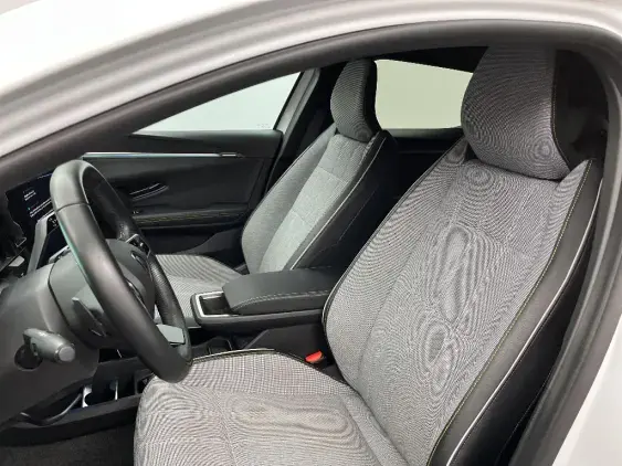 RENAULT MEGANE V - voiture d'occasion - Photo 18