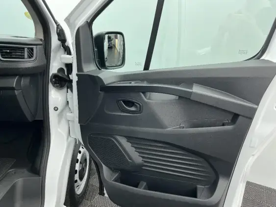 RENAULT TRAFIC FG III - voiture d'occasion - Photo 20