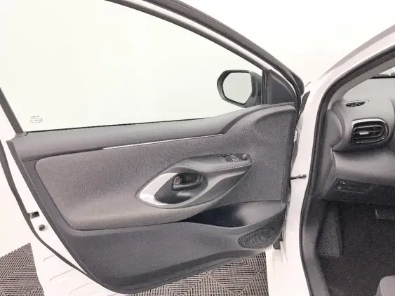 TOYOTA YARIS IV - voiture d'occasion - Photo 19