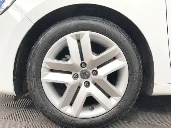 RENAULT CLIO V - voiture d'occasion - Photo 23