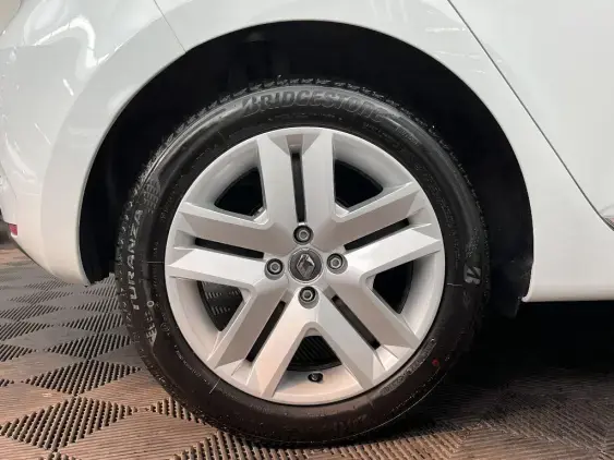 RENAULT CLIO V - voiture d'occasion - Photo 25