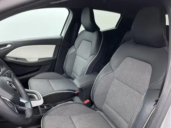 RENAULT CLIO V - voiture d'occasion - Photo 18