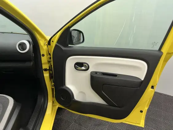 RENAULT TWINGO III - voiture d'occasion - Photo 20