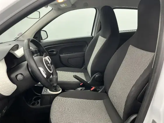 RENAULT TWINGO III - voiture d'occasion - Photo 18