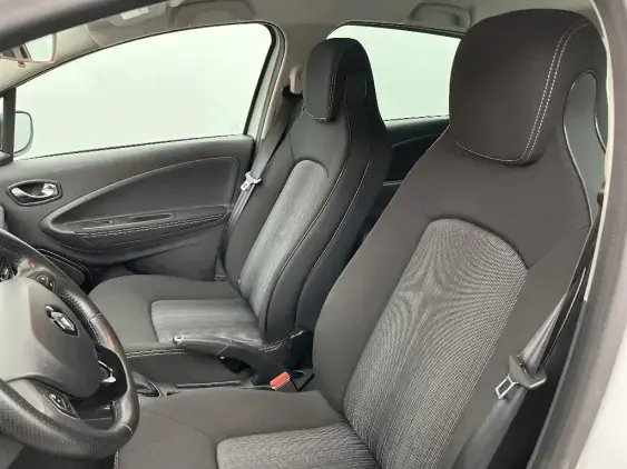 RENAULT ZOE - voiture d'occasion - Photo 18