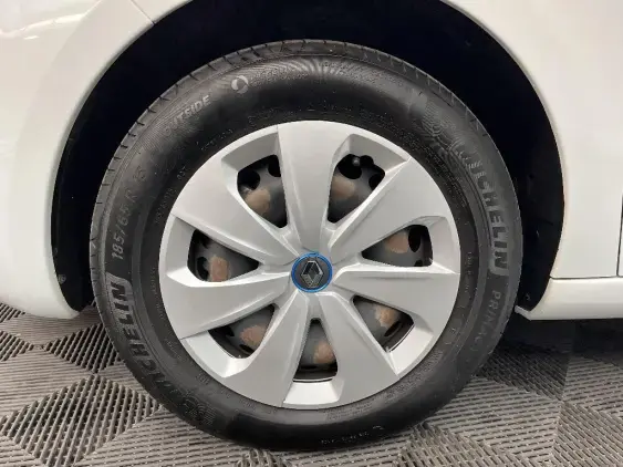 RENAULT ZOE - voiture d'occasion - Photo 22