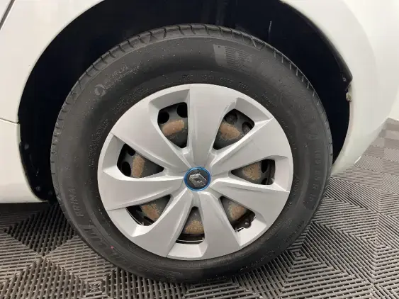 RENAULT ZOE - voiture d'occasion - Photo 23