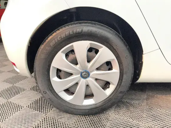 RENAULT ZOE - voiture d'occasion - Photo 24