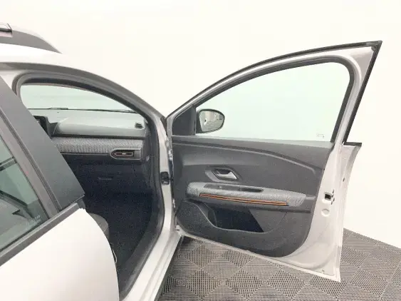 DACIA SANDERO III - voiture d'occasion - Photo 20