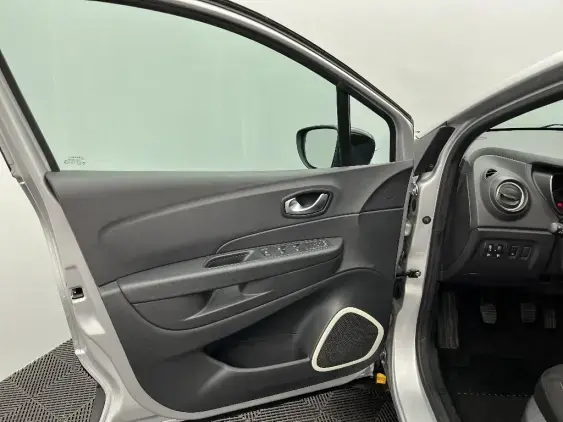 RENAULT CAPTUR - voiture d'occasion - Photo 19