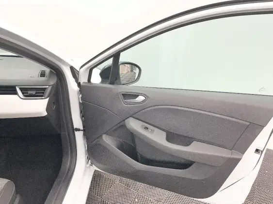 RENAULT CLIO V - voiture d'occasion - Photo 20