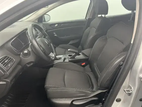 RENAULT MEGANE IV - voiture d'occasion - Photo 18