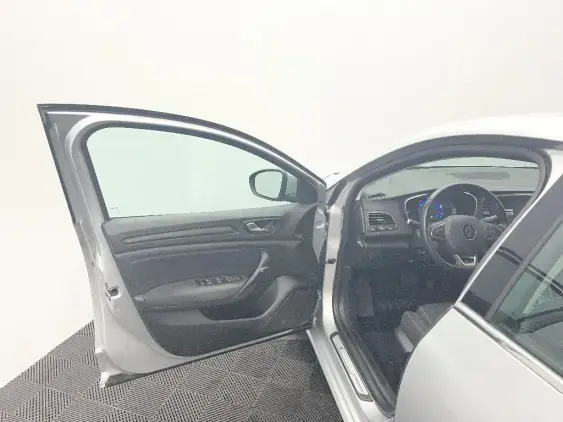 RENAULT MEGANE IV - voiture d'occasion - Photo 19