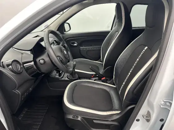RENAULT TWINGO III - voiture d'occasion - Photo 17
