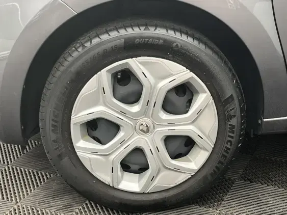 RENAULT TWINGO III - voiture d'occasion - Photo 23