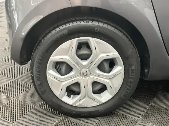 RENAULT TWINGO III - voiture d'occasion - Photo 25