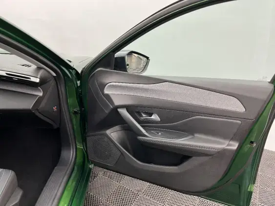 PEUGEOT 308 III - voiture d'occasion - Photo 20