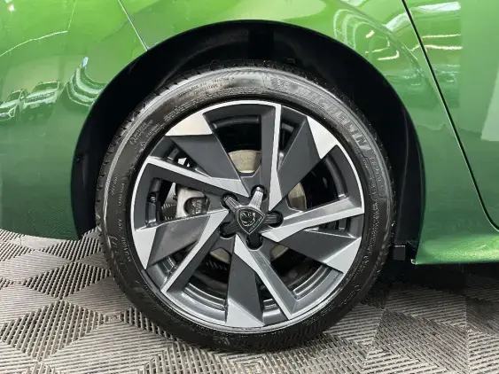 PEUGEOT 308 III - voiture d'occasion - Photo 25