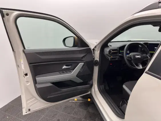 DACIA DUSTER III - voiture d'occasion - Photo 18