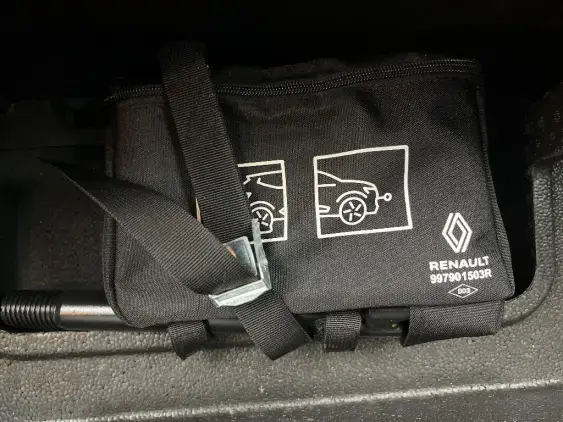 RENAULT ESPACE VI - voiture d'occasion - Photo 16