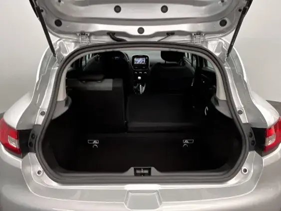 RENAULT CLIO IV - voiture d'occasion - Photo 16