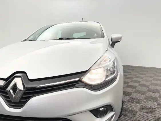 RENAULT CLIO IV - voiture d'occasion - Photo 22