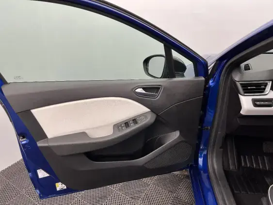 RENAULT CLIO V - voiture d'occasion - Photo 19