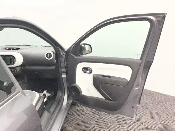 RENAULT TWINGO III - voiture d'occasion - Photo 20