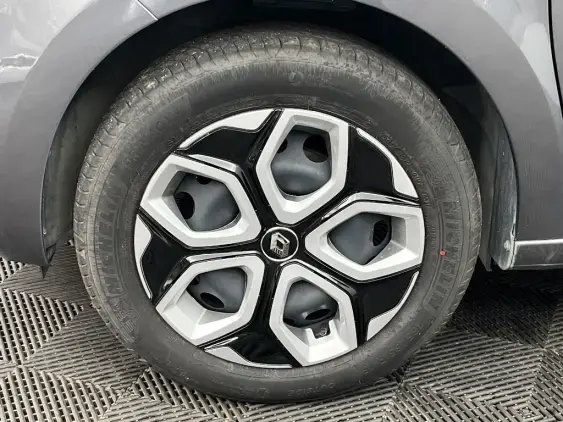 RENAULT TWINGO III - voiture d'occasion - Photo 23