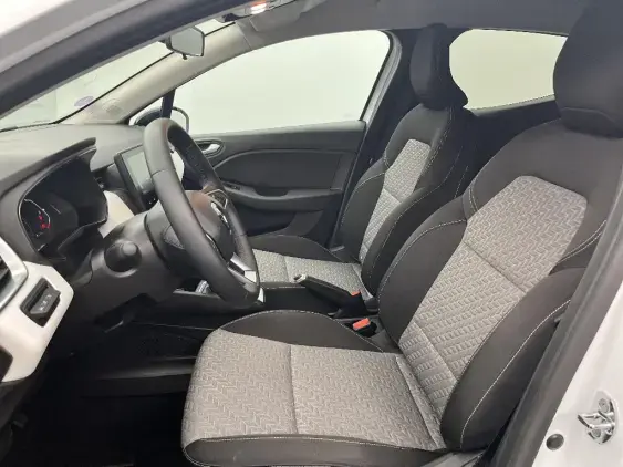 RENAULT CLIO V - voiture d'occasion - Photo 18