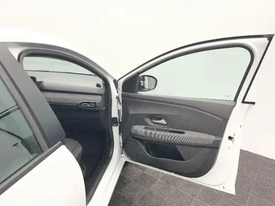 DACIA SANDERO III - voiture d'occasion - Photo 20