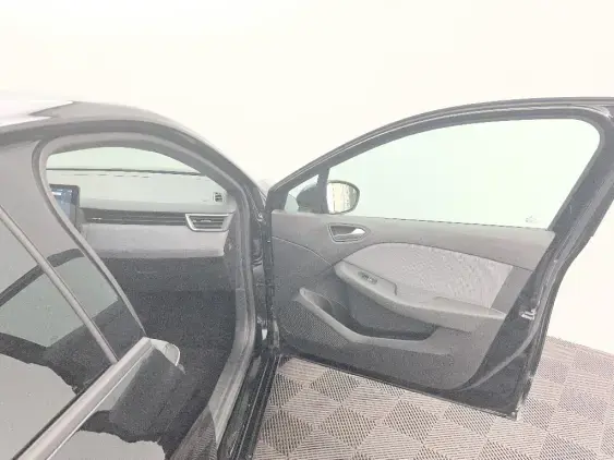 RENAULT CLIO V - voiture d'occasion - Photo 20