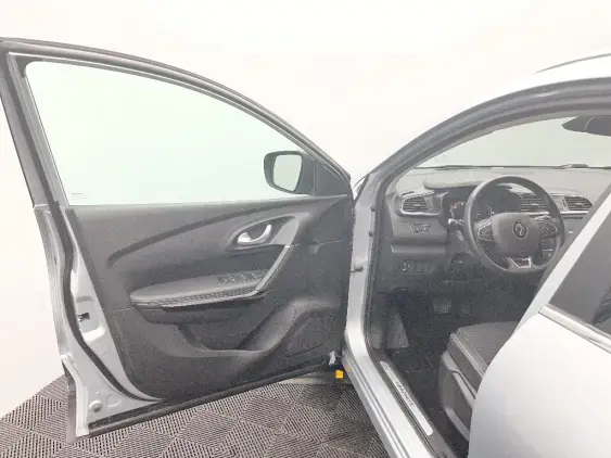 RENAULT KADJAR - voiture d'occasion - Photo 19