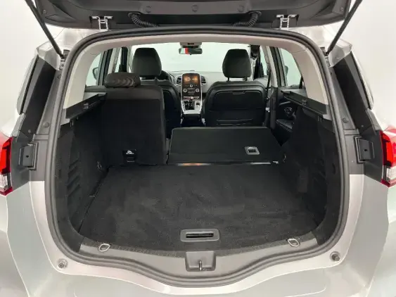 RENAULT SCENIC IV - voiture d'occasion - Photo 16