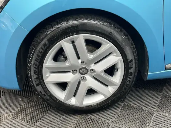 RENAULT CLIO V - voiture d'occasion - Photo 23